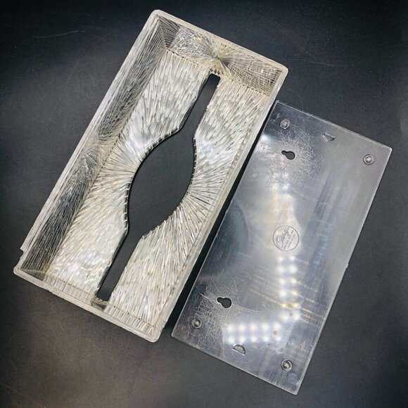 50s Celebrity NY Acrylic Tissue Box Cover Vanity or Wall Mount Hollywood Regency - Picture 8 of 15